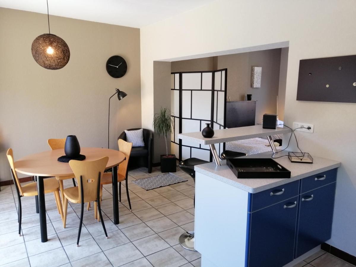 Studio 2 Pers Tourisme Et Business Namur נמור מראה חיצוני תמונה